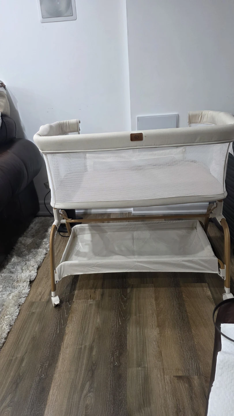 Baby Bassinet with Adjustable Height - photo 3