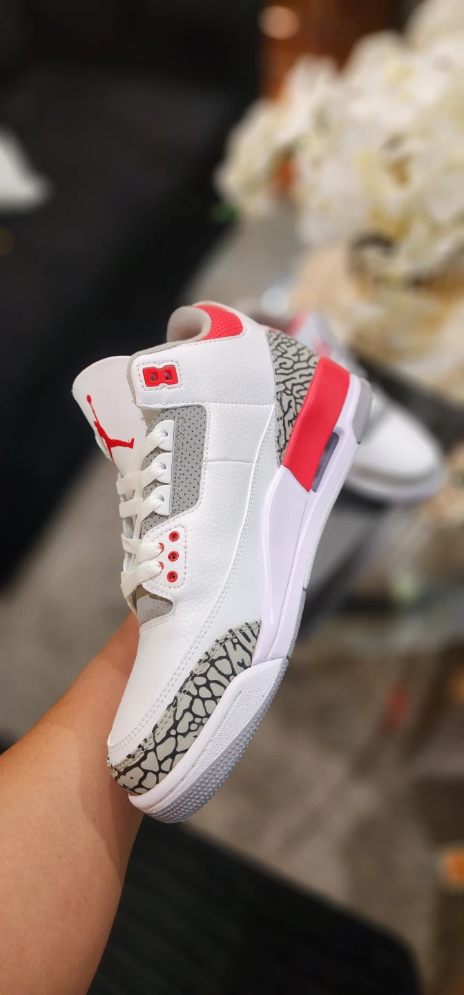 Air Jordan 3 Retro White Cement Red Sneakers - photo 2