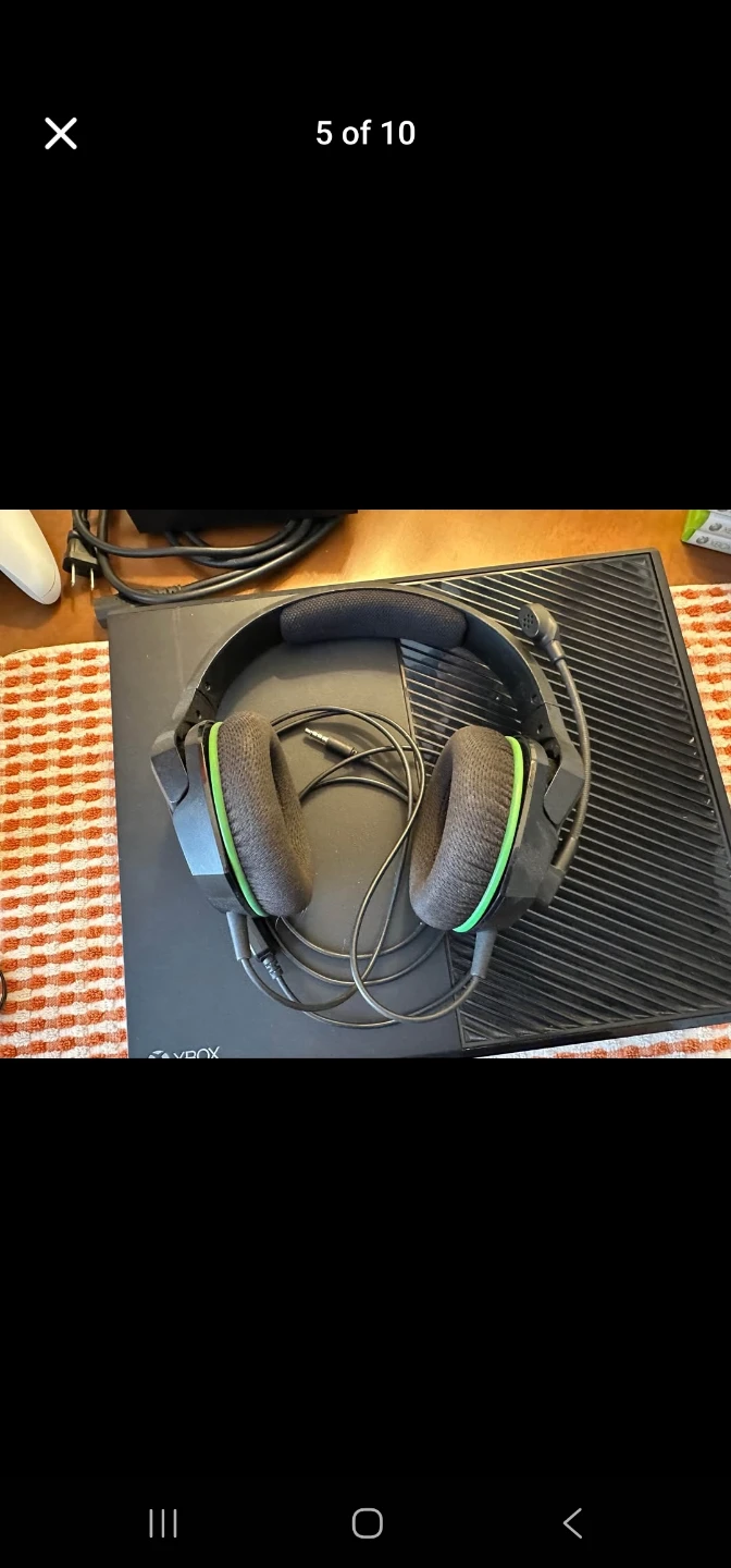 Xbox One Bundle with Games, Controllers, and Headset - photo 5