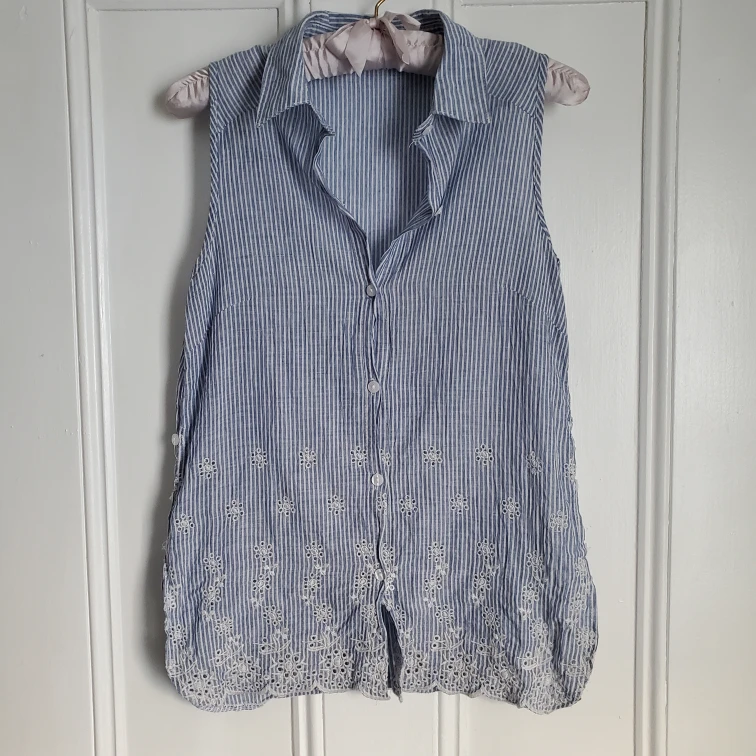 Passport 100% Cotton Chambray Sleeveless Embroidered Top
