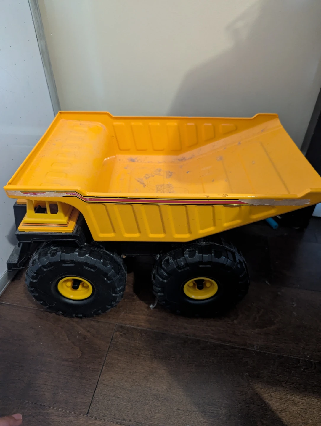 Yellow Tonka Dump Truck Toy - photo 2