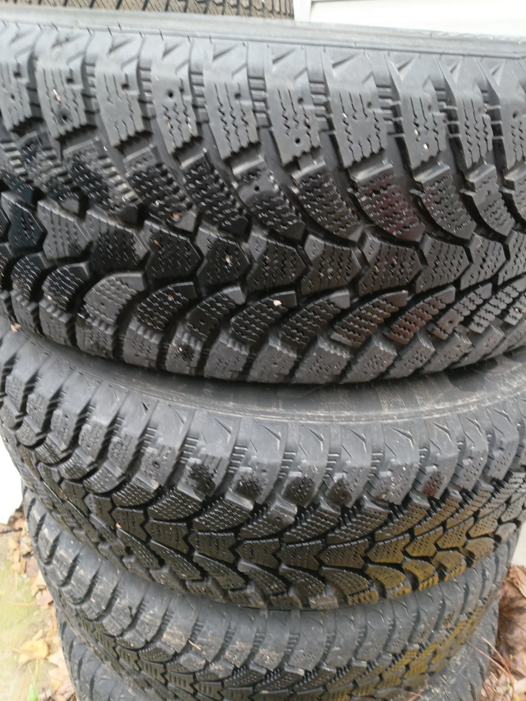 235/60R17 99T Tires (Set of 4)