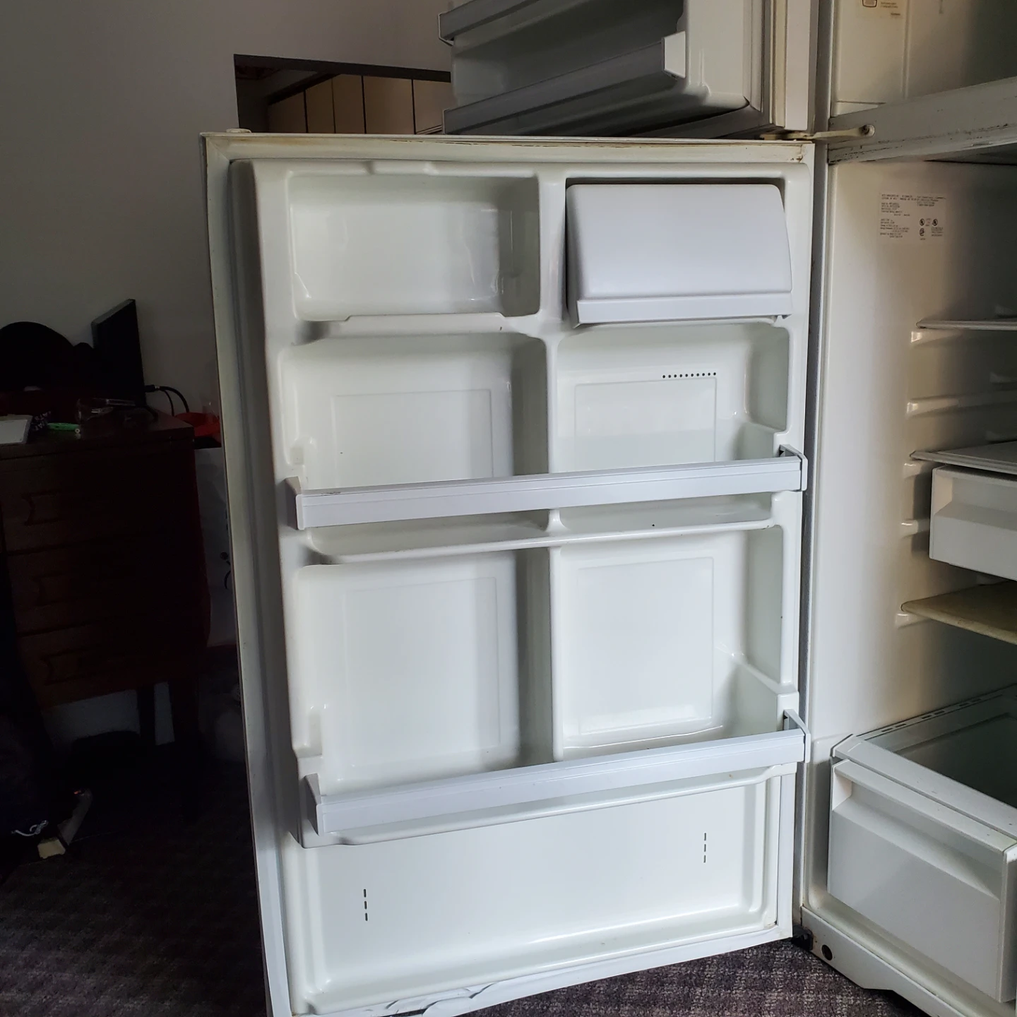 18' No Frost Refrigerator-Freezer - photo 5