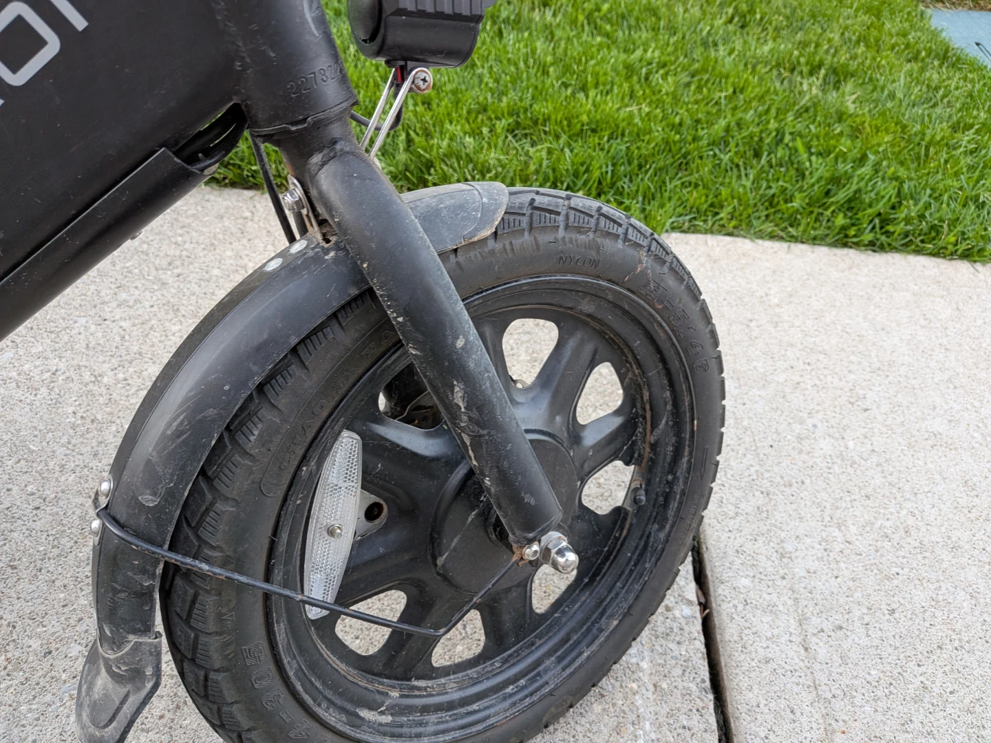Blutron Electric Bike - photo 2