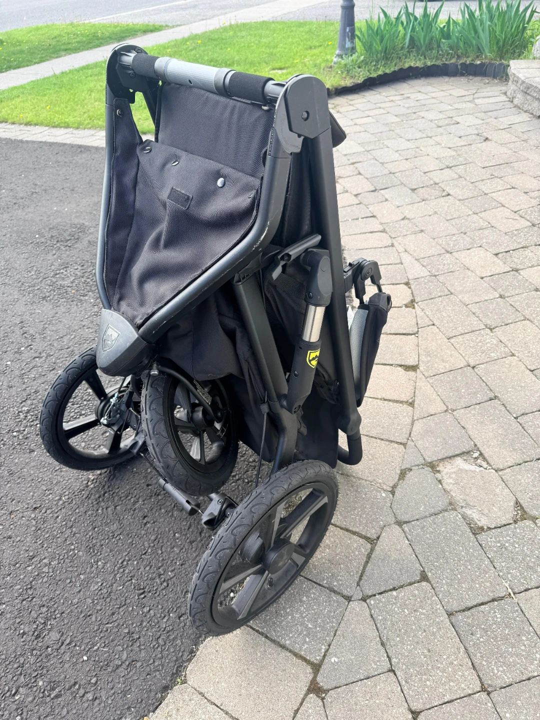BOB Revolution SE Jogging Stroller