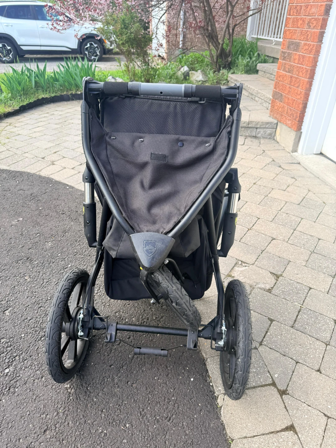 BOB Revolution SE Jogging Stroller - photo 2