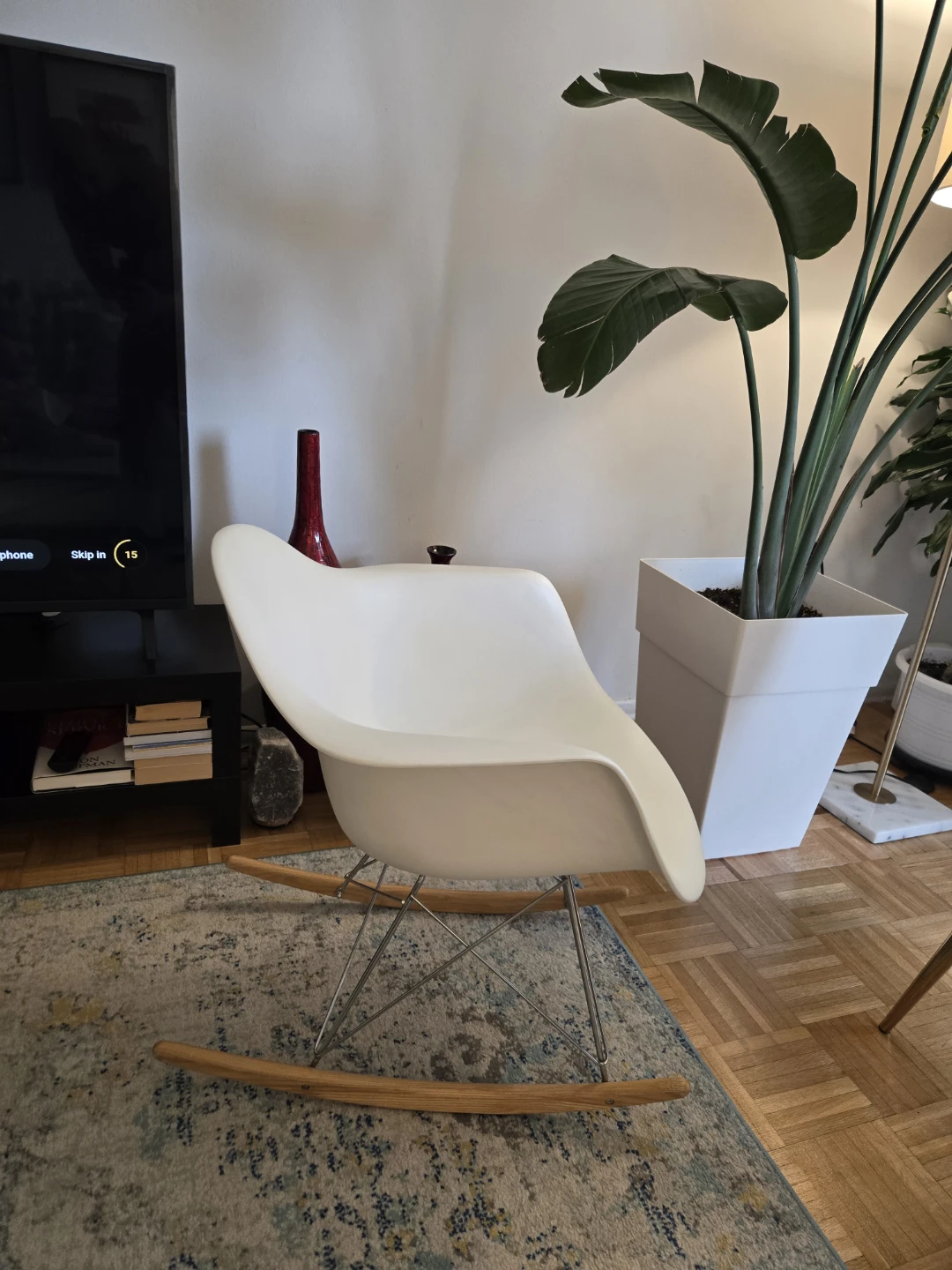 White Rocker Chair with Wood and Metal Base - photo 4