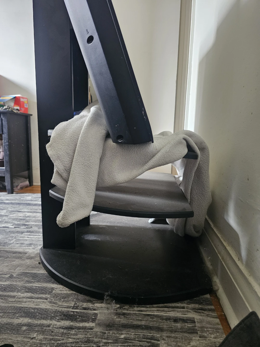 Sony Bravia TV with Stand - photo 2