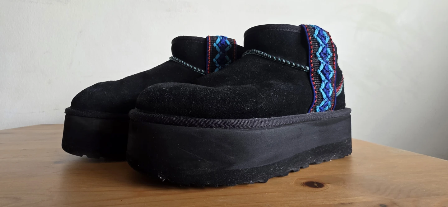 Ugg Black Suede Platform Boots with Embroidered Detail - photo 2