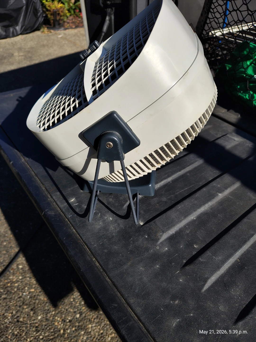 SeeBreeze Portable Fan with Oscillating Fins - photo 3