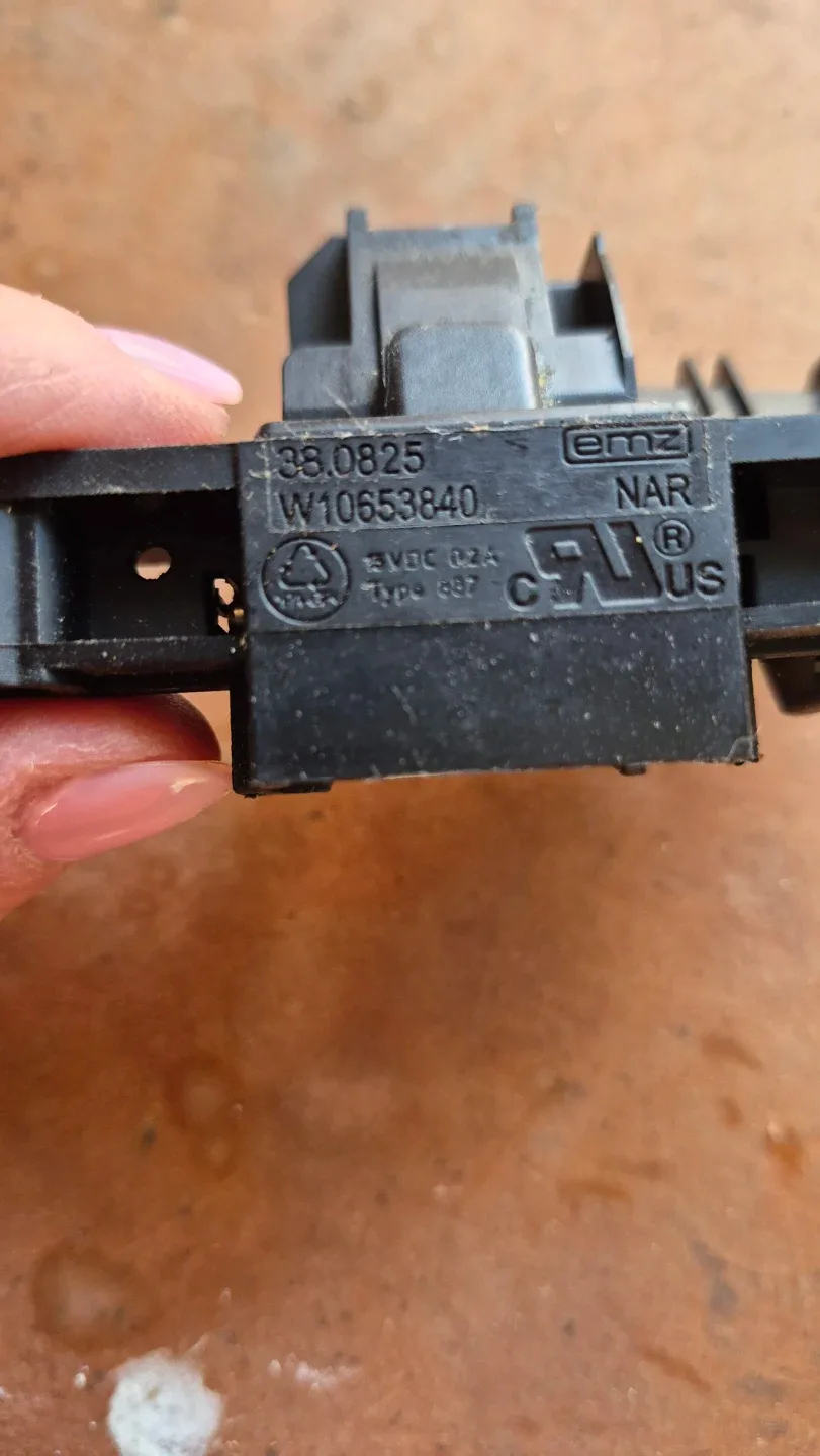 Whirlpool Kitchen aid door latch EMZ NAR Part W10653840