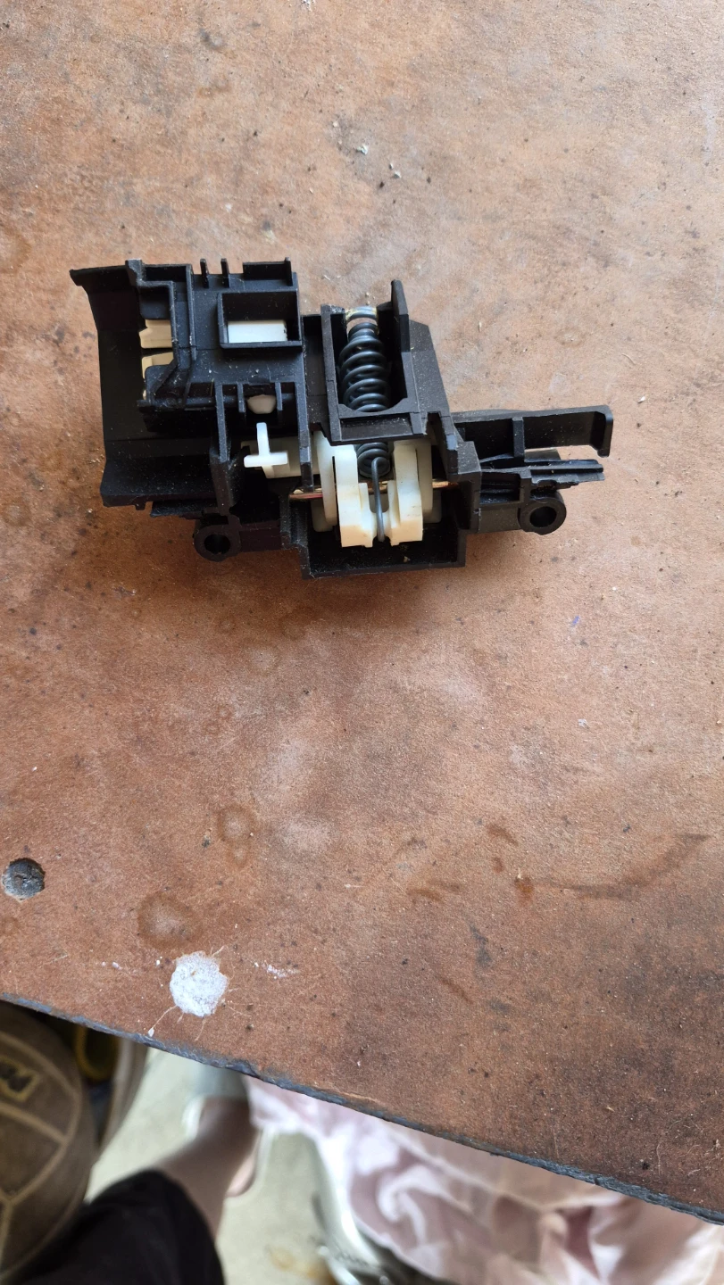 Whirlpool Kitchen aid door latch EMZ NAR Part W10653840 - photo 2