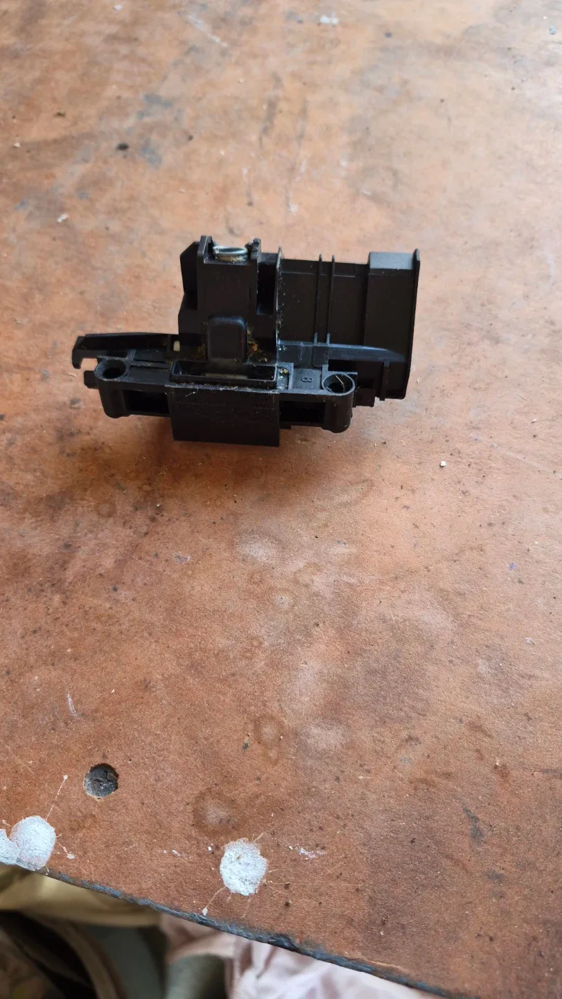 Whirlpool Kitchen aid door latch EMZ NAR Part W10653840 - photo 3