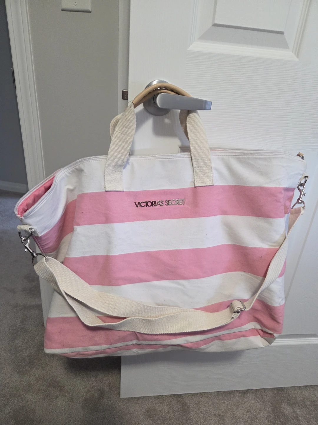Victoria's Secret Pink Stripe Tote Bag - photo 2