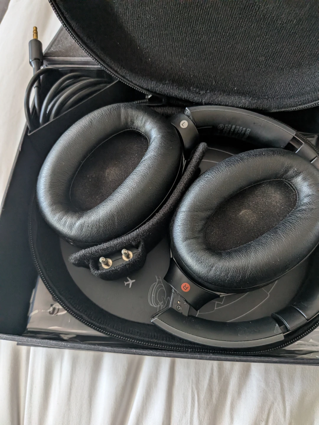 Sony WH-1000XM2 Wireless Noise Cancelling Headphones - photo 4