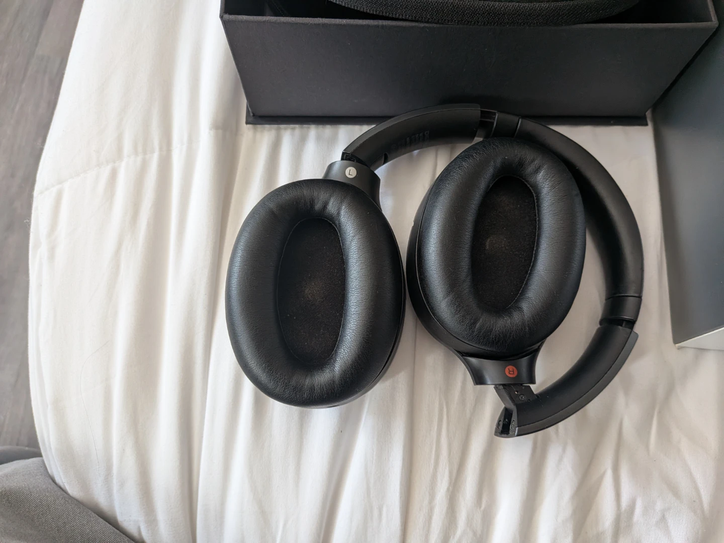 Sony WH-1000XM2 Wireless Noise Cancelling Headphones - photo 5