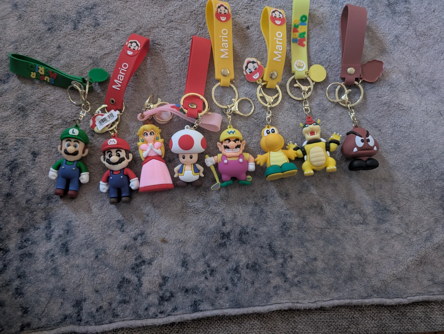 Assorted Character Keychains - photo 2