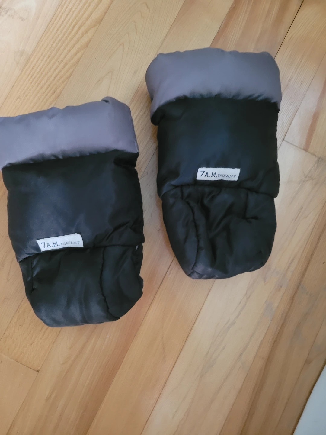 7 A.M. Enfant Stroller Mittens - Black