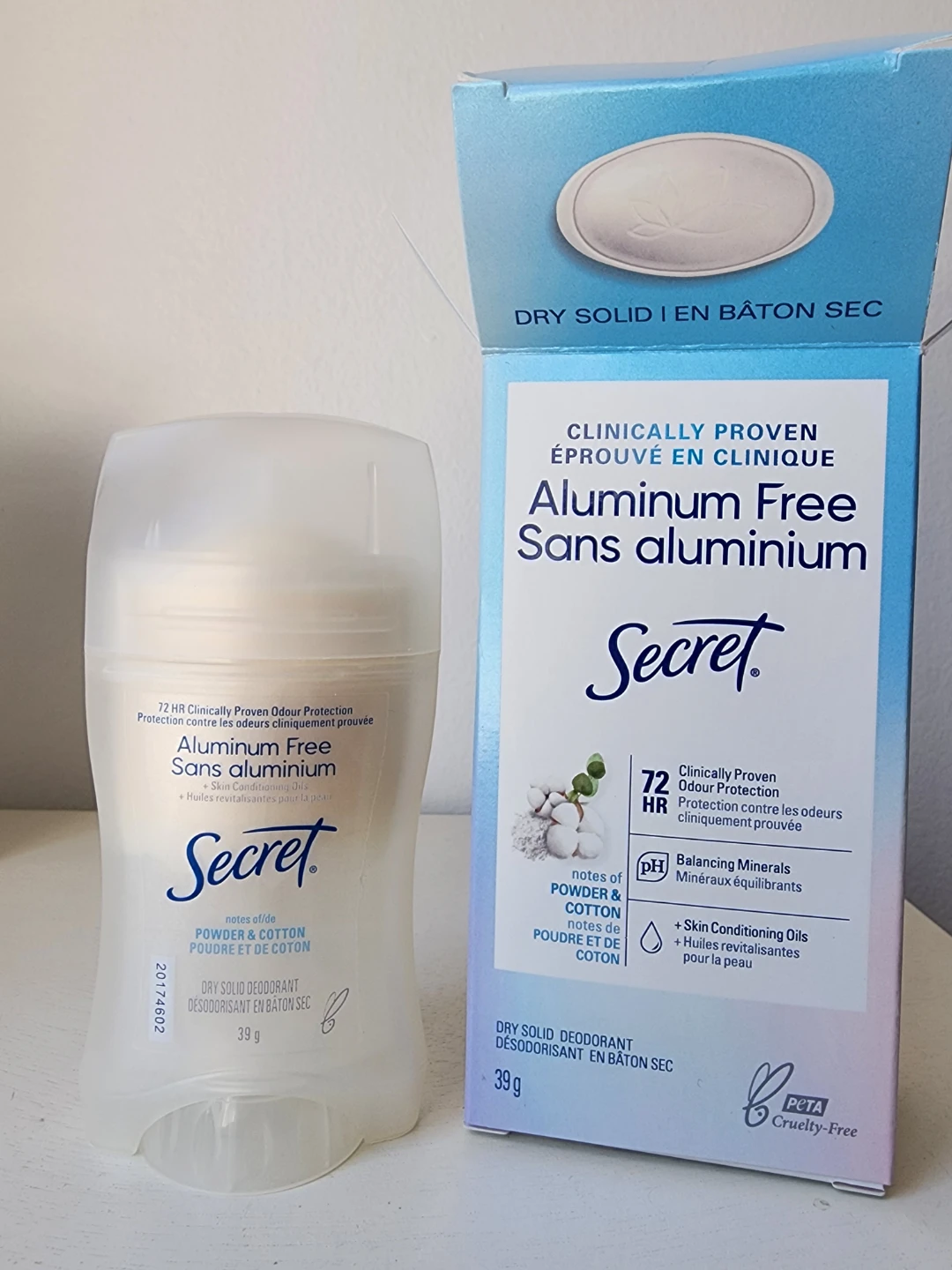 Secret Aluminum Free Dry Deodorant Stick * Powder & Cotton * NEW - photo 2