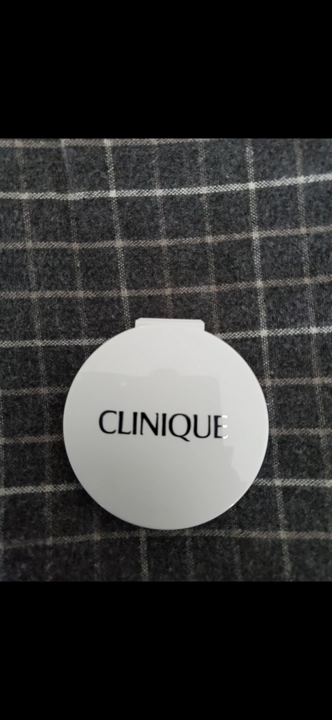 Clinique Stay-Matte Universal Blotting Powder Compact