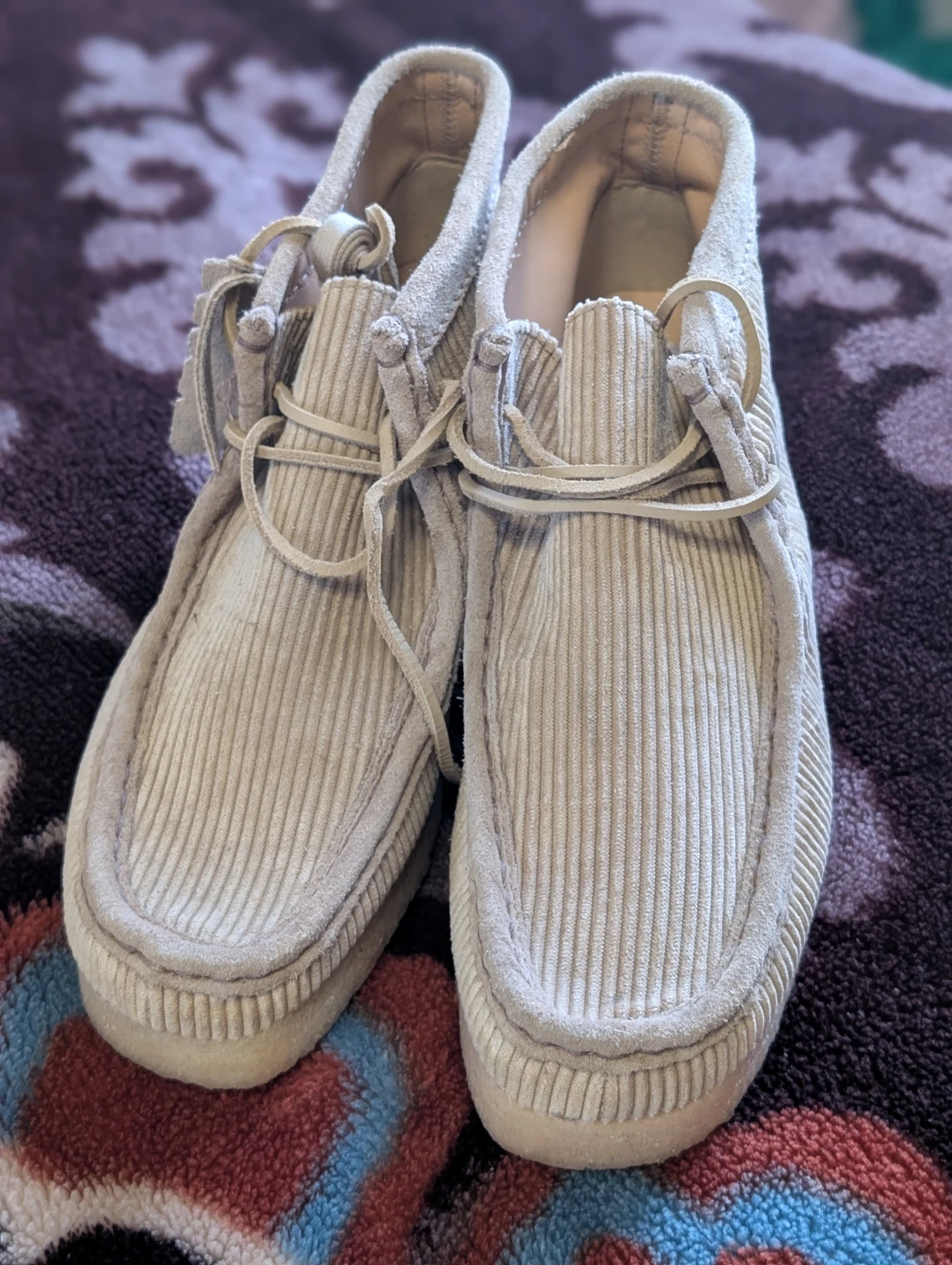 Clarks Wallabee Shoes Beige Corduroy - photo 2