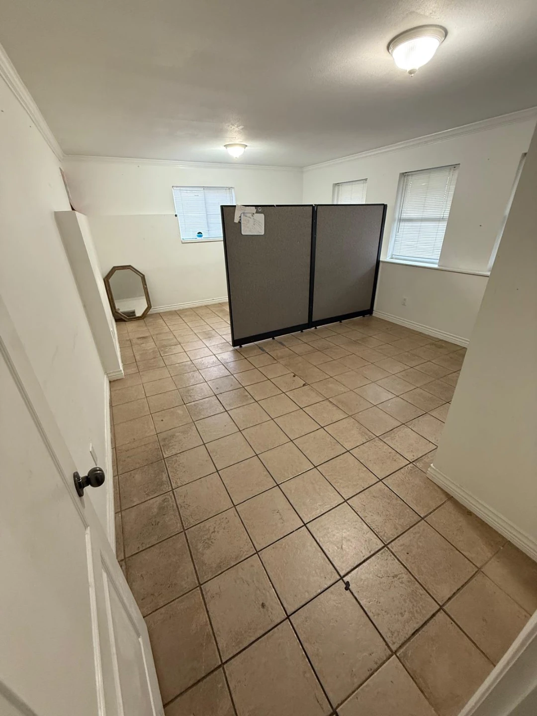 Basement for Rent - photo 5