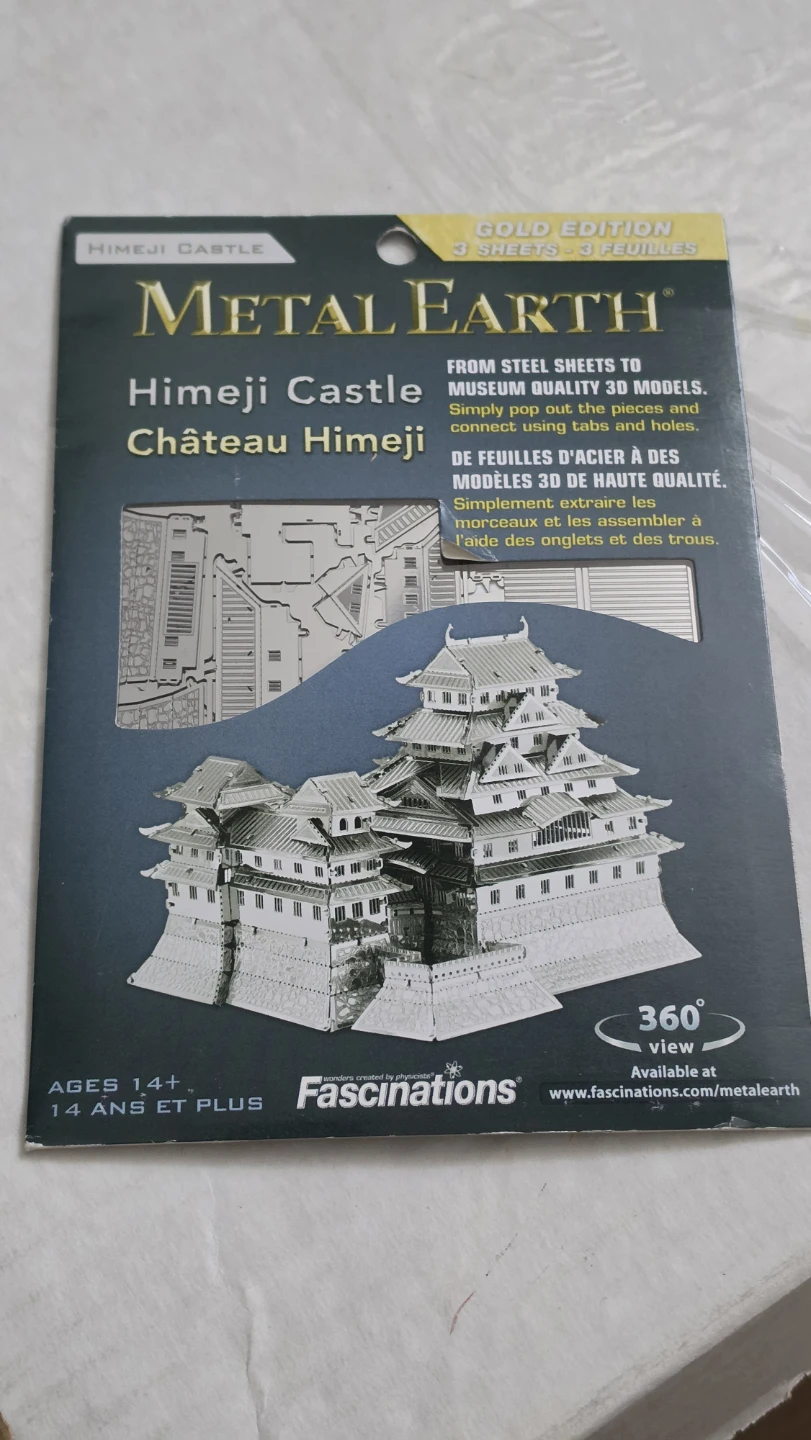 Metal Earth Himeji Castle Gold Edition 3D Model Kit