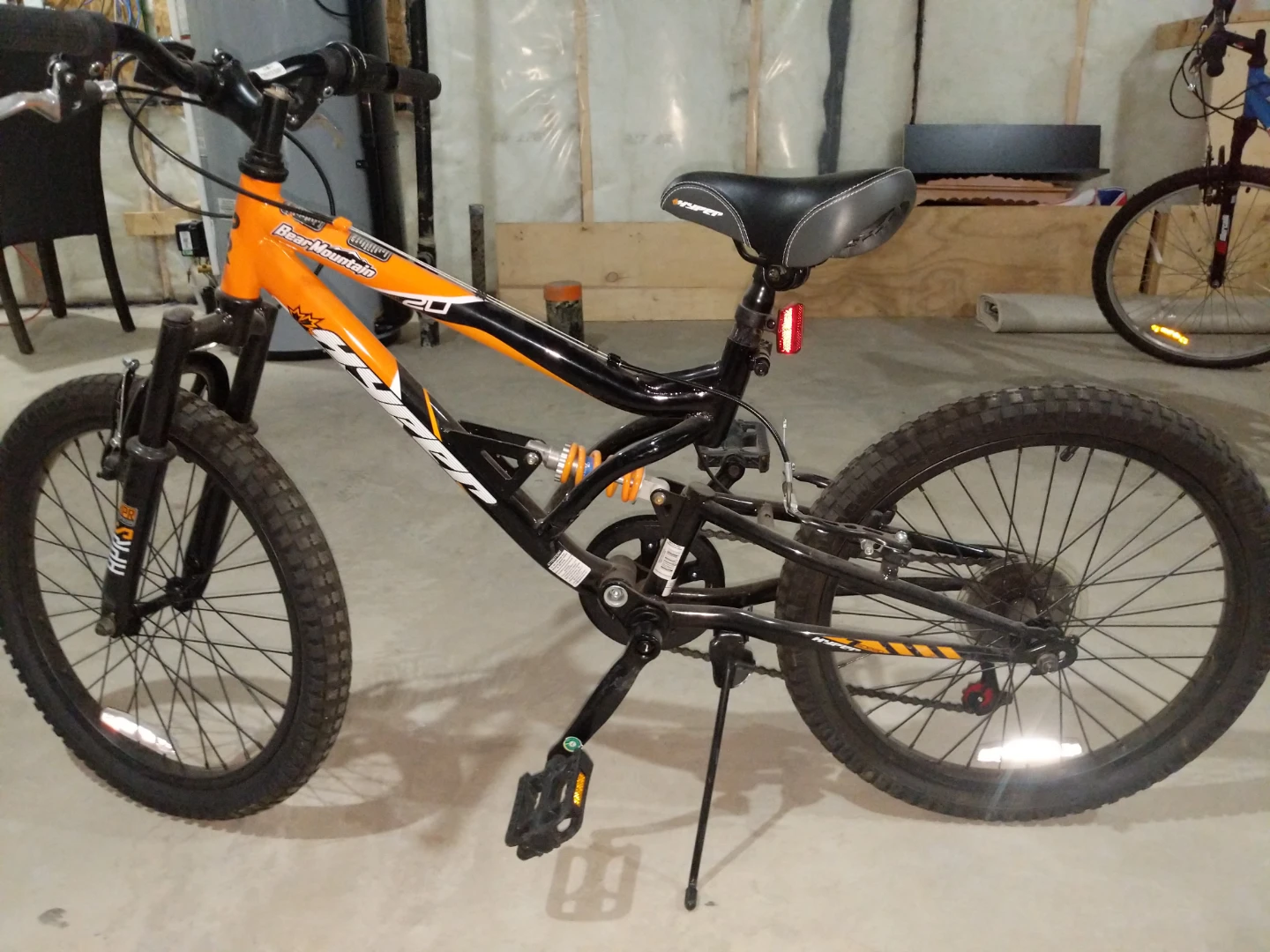 Hype Bear Mountain 20" Kids Mountain Bike - photo 2