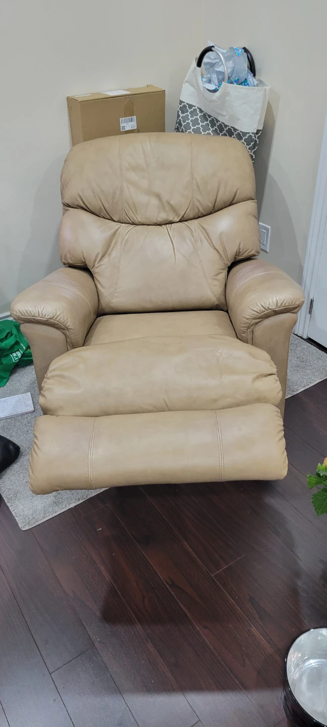 Laz-E-Boy Recliner - Tan Leather - photo 3