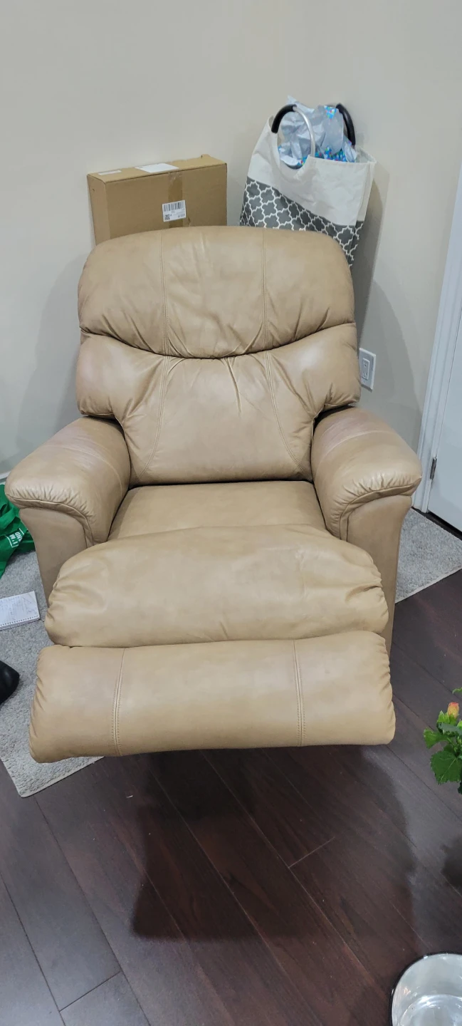 Laz-E-Boy Recliner - Tan Leather - photo 4