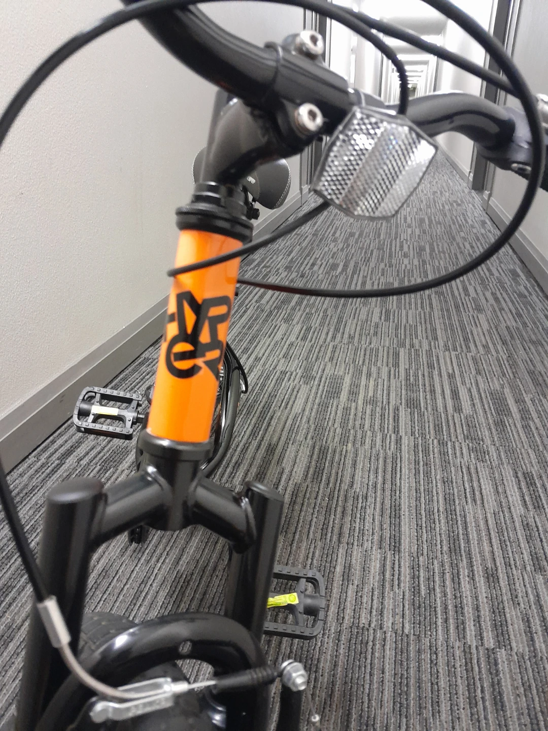 HYPER Kids Bicycle - Orange/Black-20 inches - photo 4
