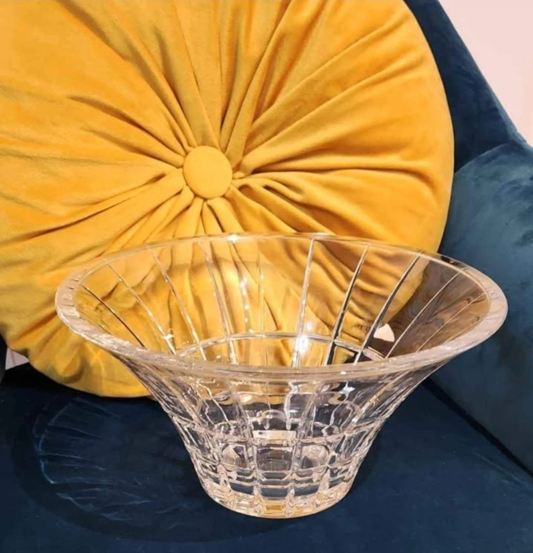 NEW! MIKASA "AVENUE" CRYSTAL BOWL - 10" ROUND - photo 2