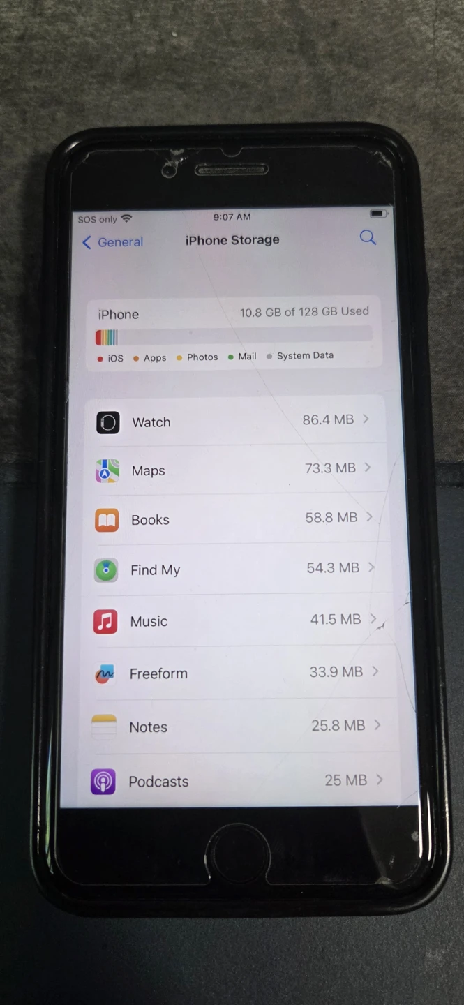 iPhone 8 Plus with cover and screen protector - photo 2