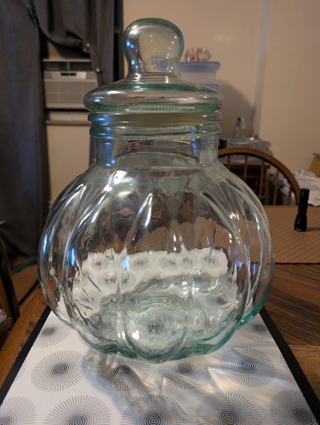 SVE ITALIAN GLASS BALLOON SHAPE APOTHECARY JAR