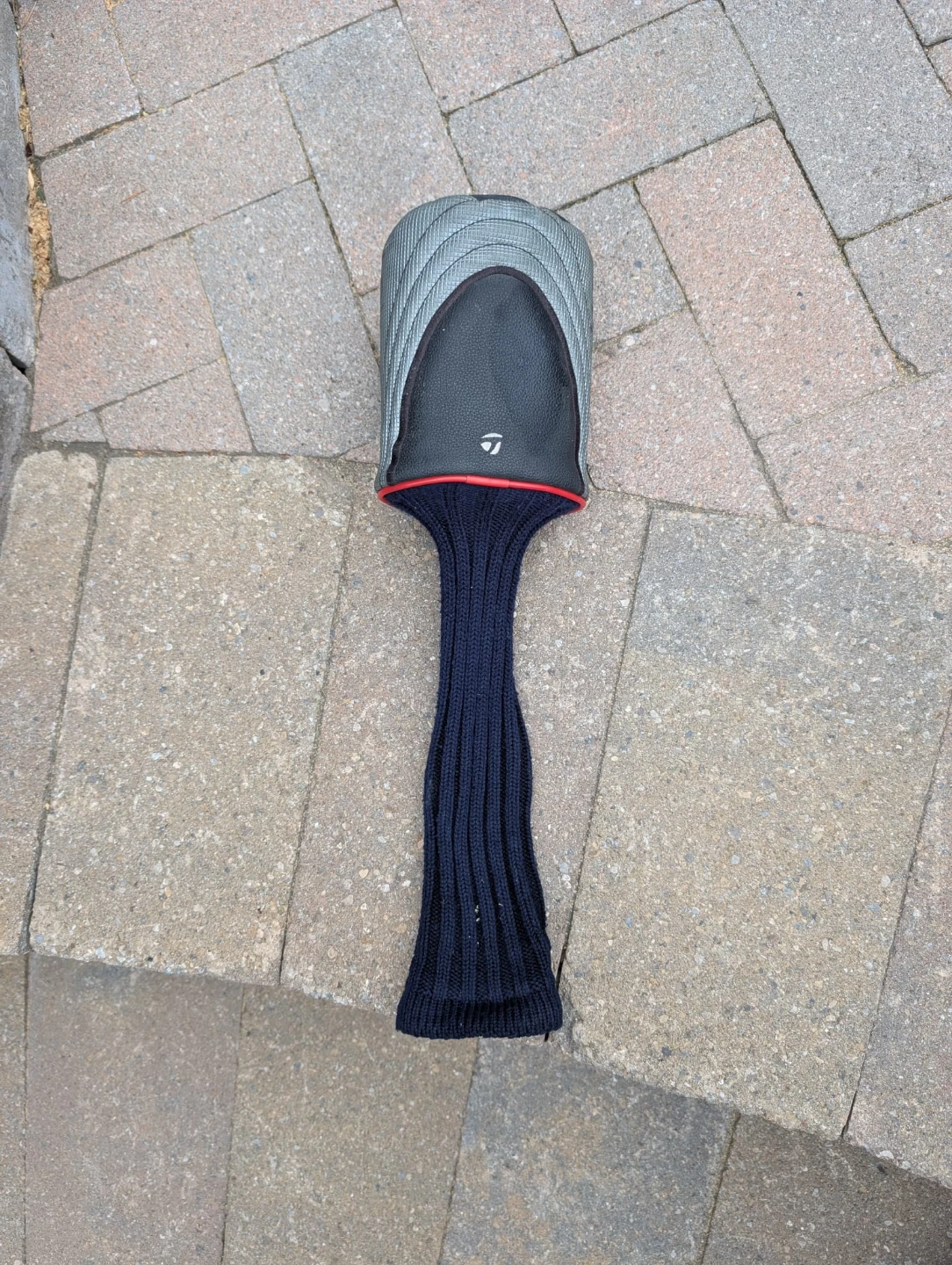 TaylorMade 300 Series Golf Driver Headcover - photo 2