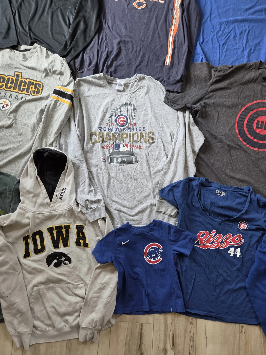 Chicago Cubs, Bears, & More Shirt Bundle - photo 4