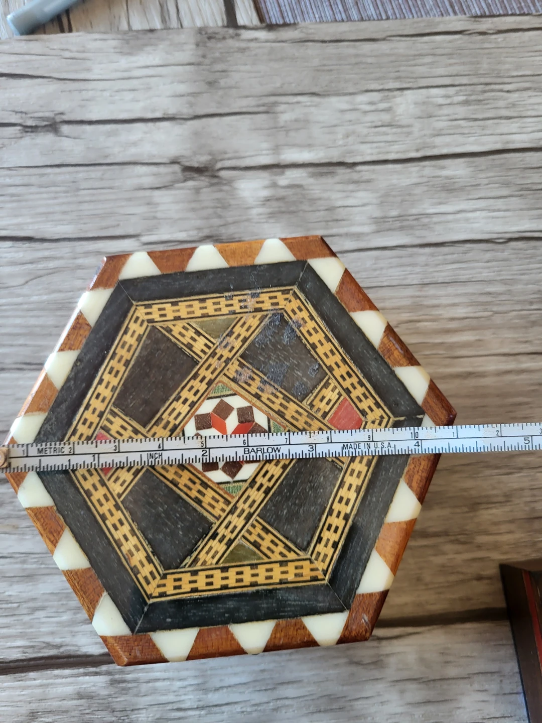 Decorative Hexagonal Keepsake Box - photo 3