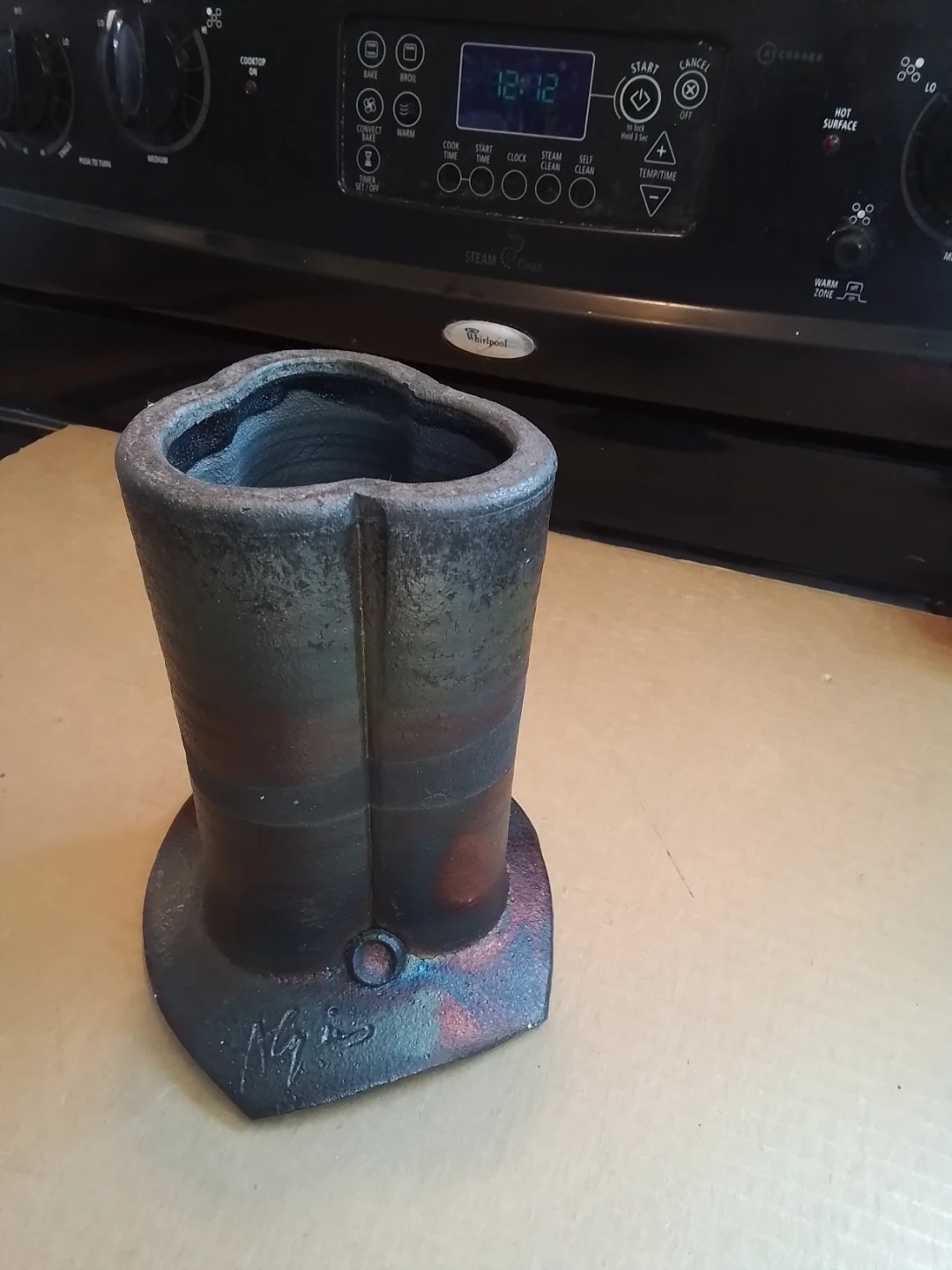 Unique Raku-Fired Studio Pottery Vase – Signed "NG" - photo 3