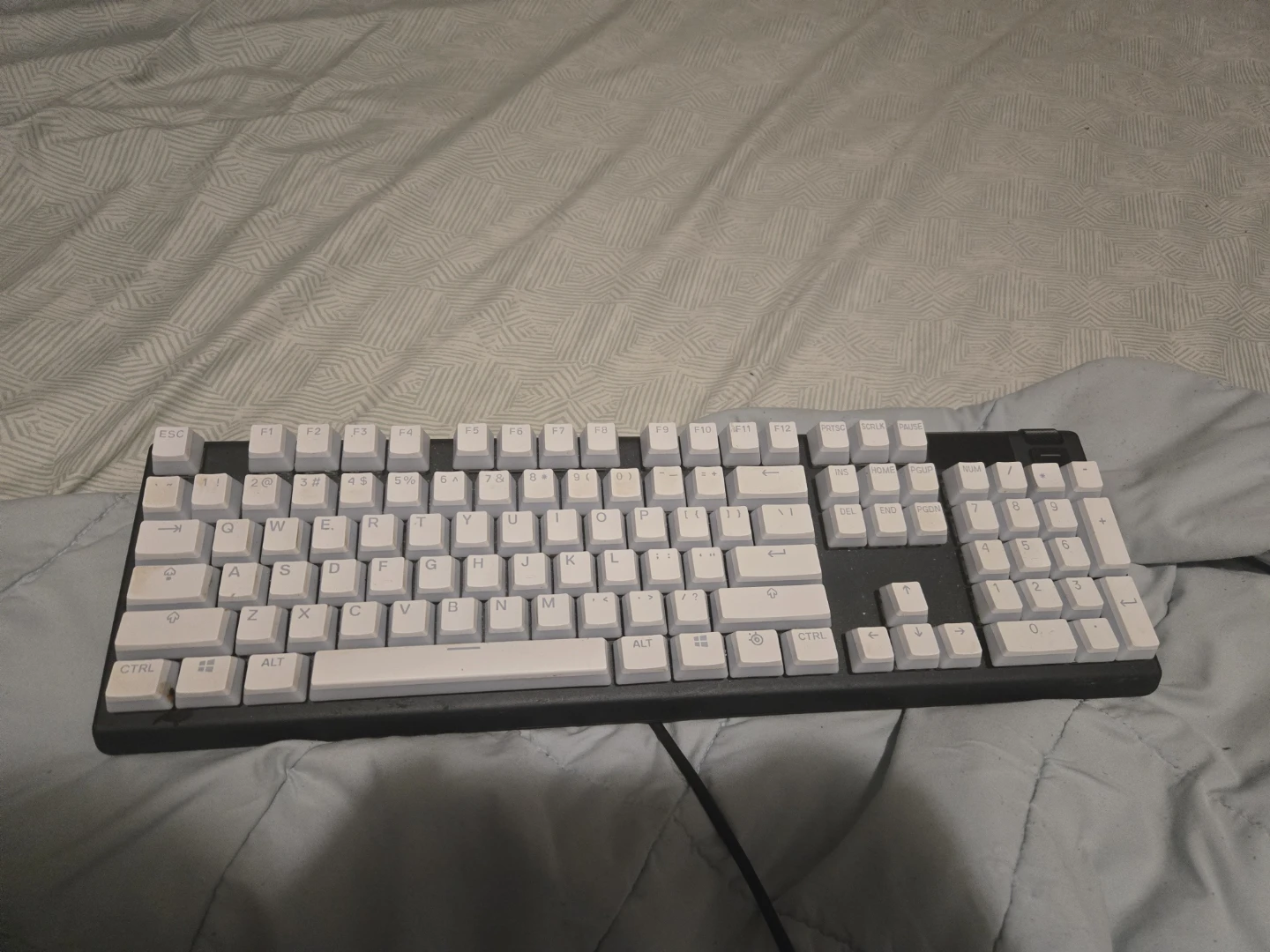 SteelSeries Apex 5 Mechanical Gaming Keyboard - photo 2