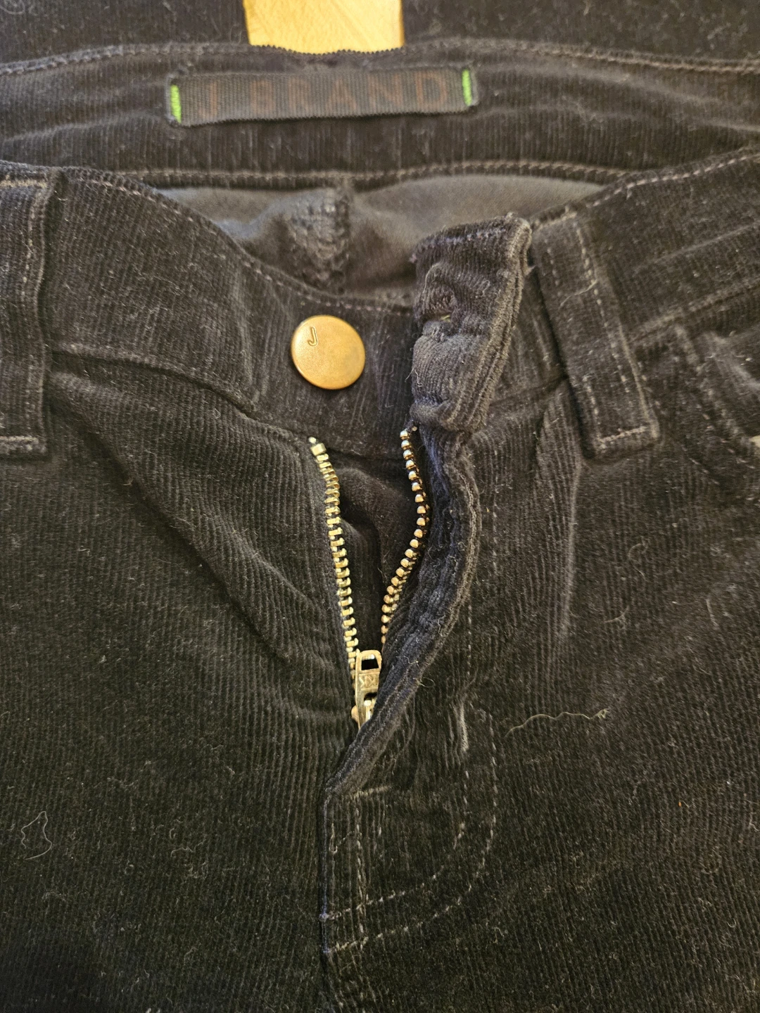 J Brand Black Velvet Corduroy Pants Size 25 - photo 2