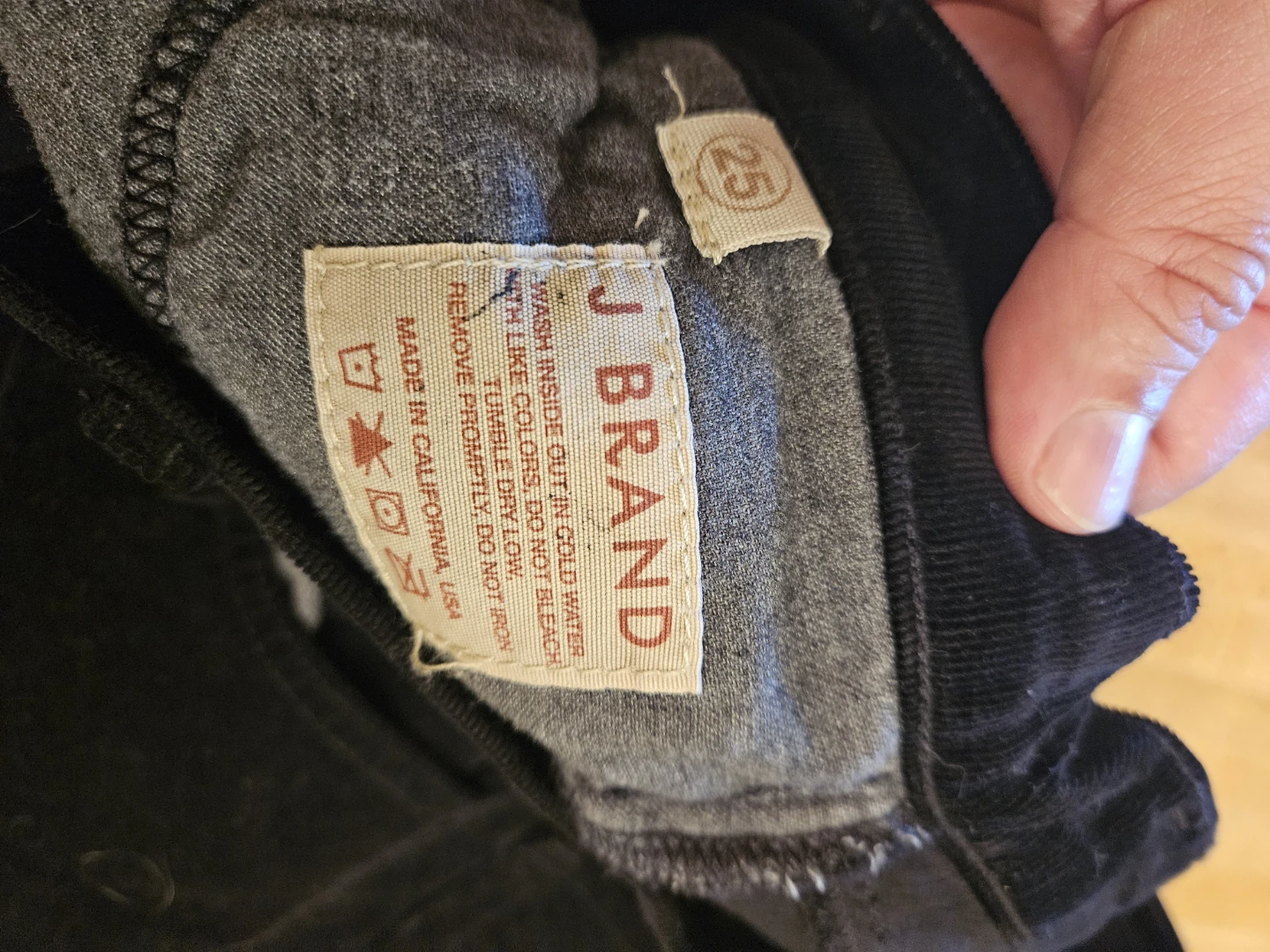 J Brand Black Velvet Corduroy Pants Size 25 - photo 4