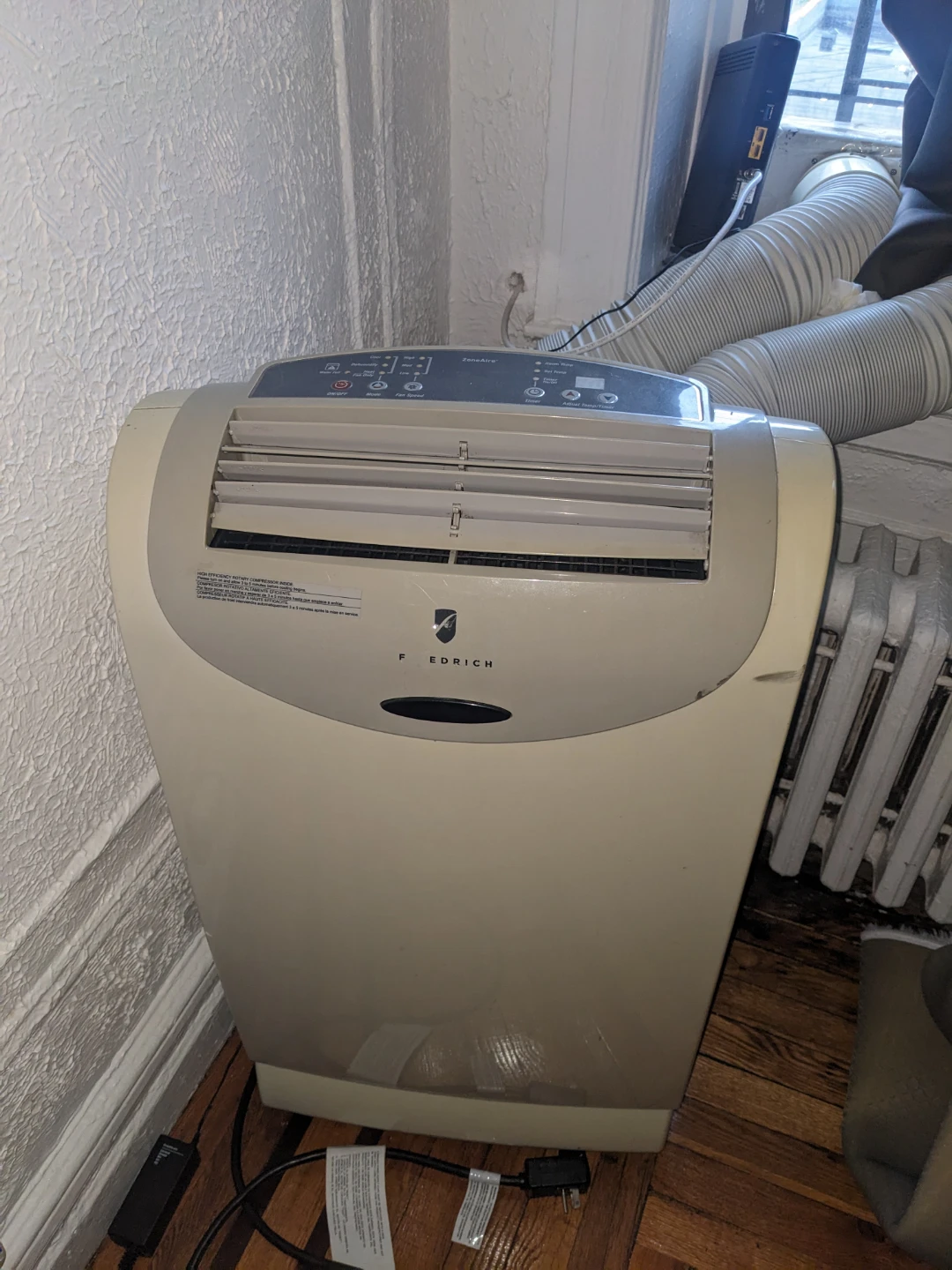 Friedrich Portable Air Conditioner with Exhaust Hoses - photo 3