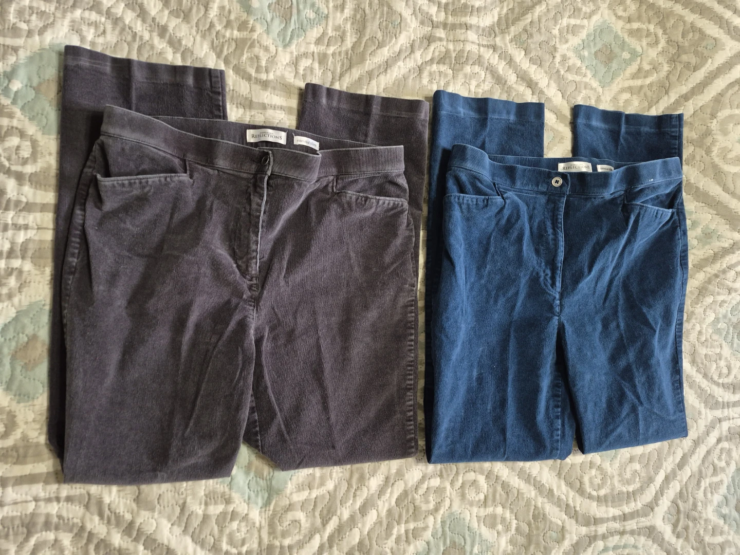 2 Pairs the Same Ladies Northern Reflections Size 10 Pants