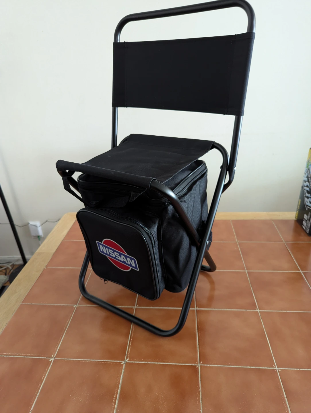 Nissan NECC0 Cooler Chair with Picnic Set