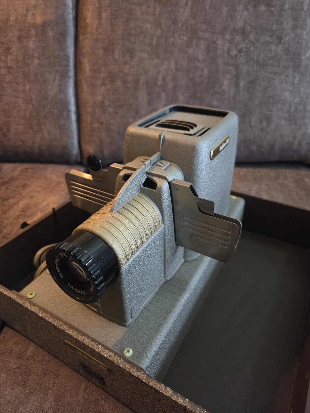 TDC Headliner 303 Slide Projector - photo 4