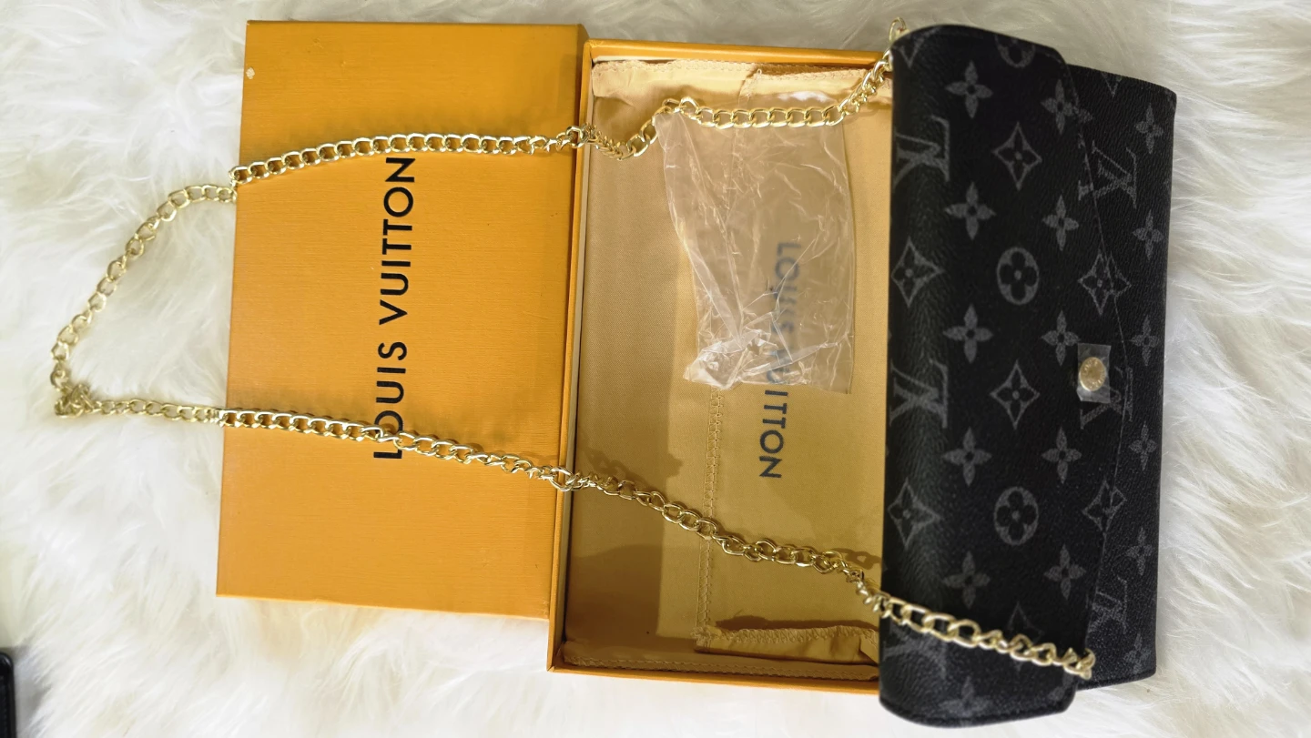 Chain Wallet Clutch