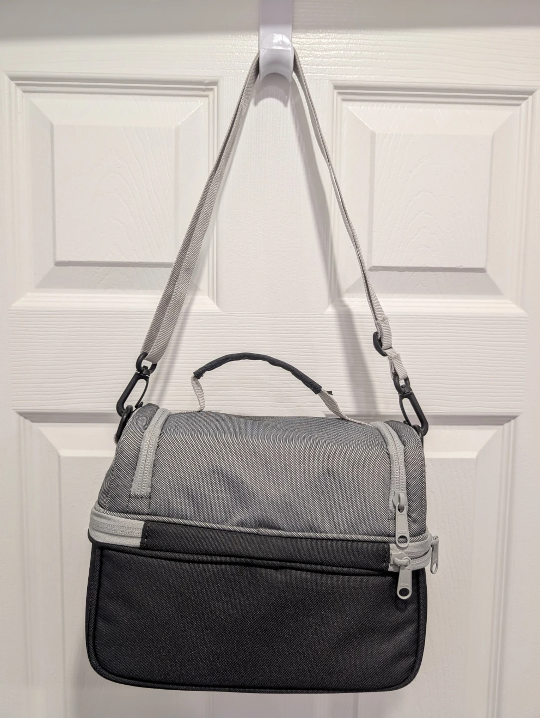 EUC - Quechua 4.4L Lunch Box - photo 2
