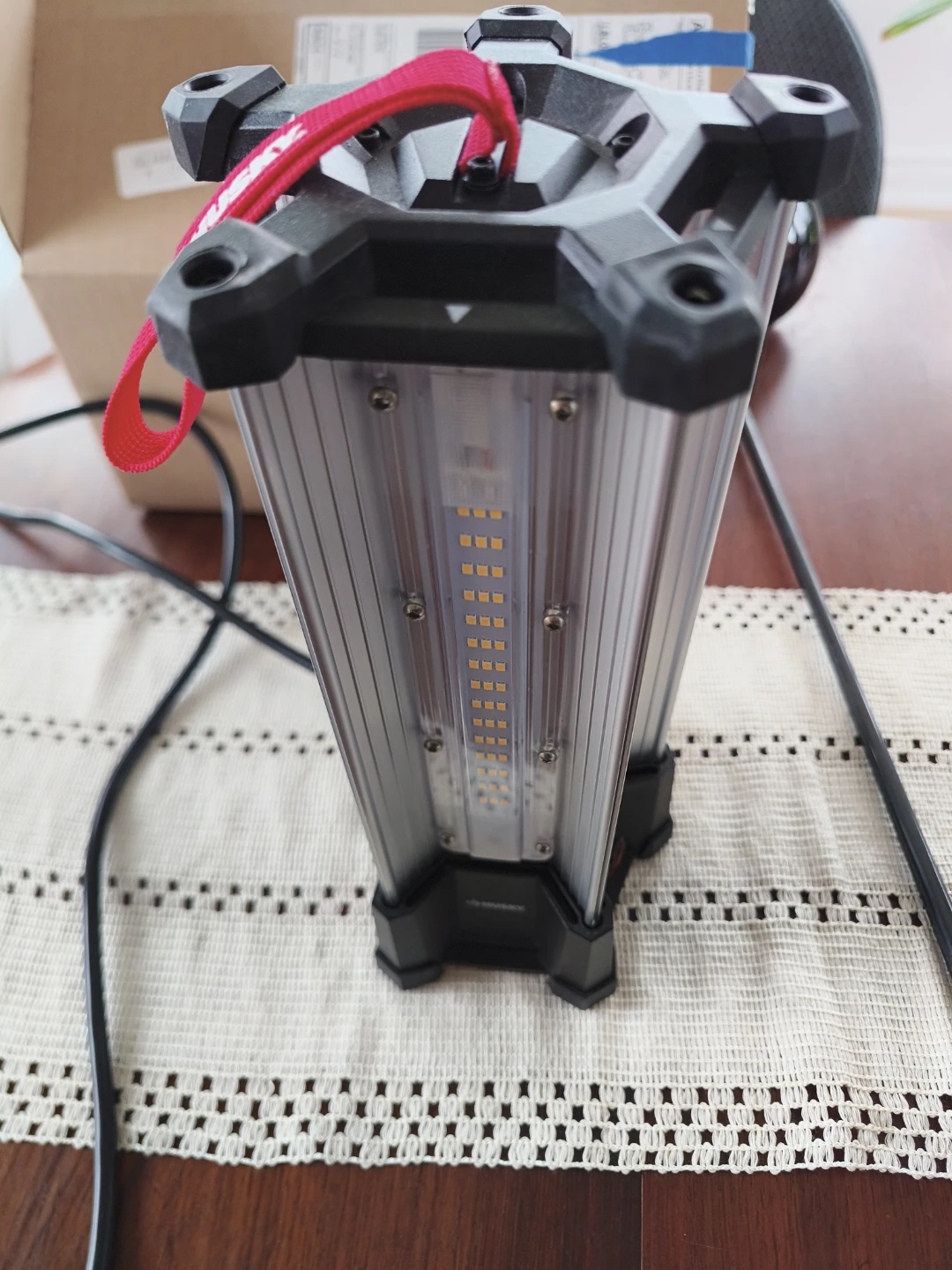 Husky Portable LED Work Light - photo 3
