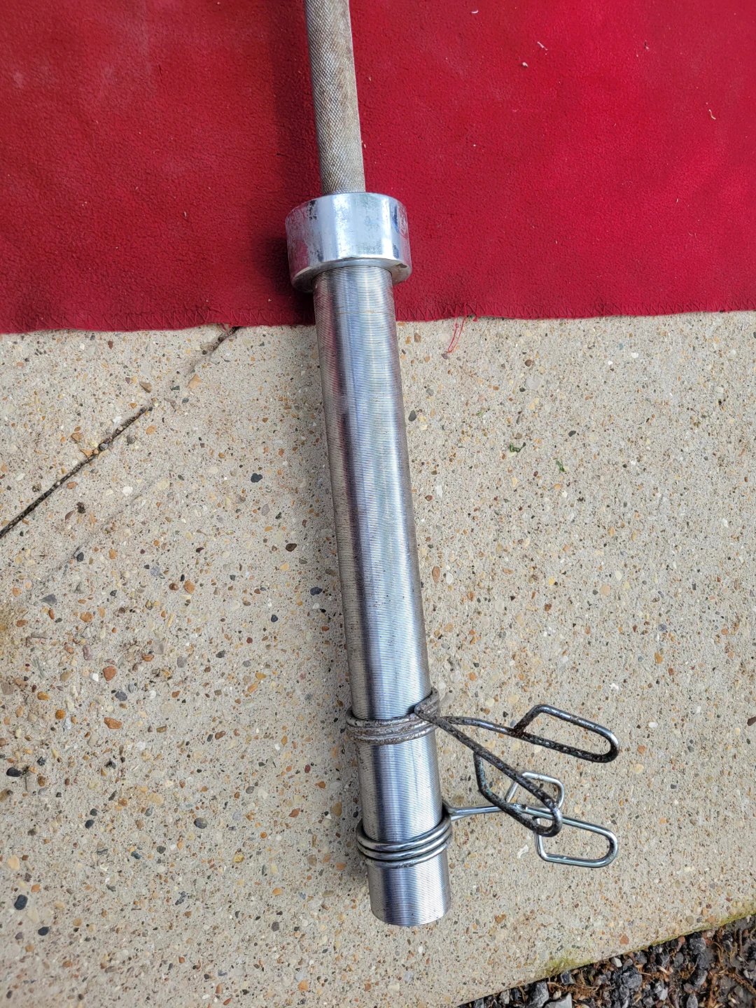 OLYMPIC 7' BAR.  45LBs  BAR PAD FOR SQUATS NO LABELS.