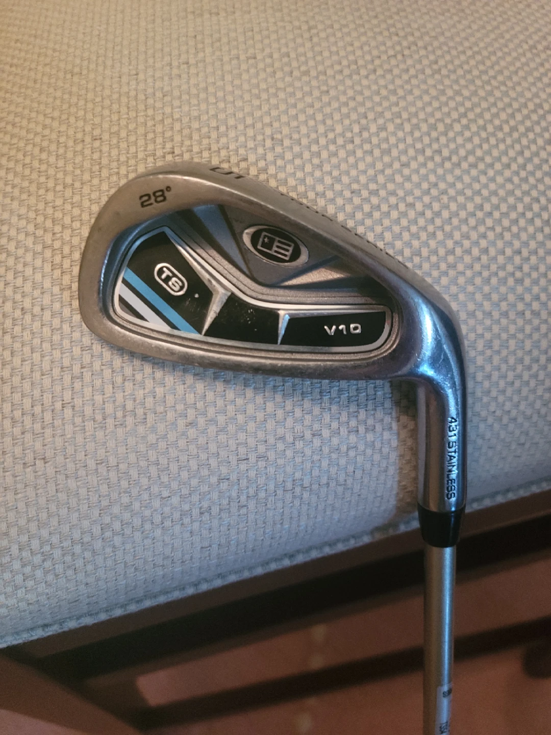 Tour Series V10 5 Iron Golf Club for the Kids